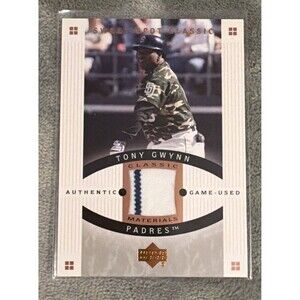 2005 Upper Deck Sweet Spot Classic - Classic Materials Tony Gwynn #CM-TG (MEM)